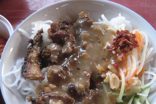 Bốn món ăn từ bún khéo chiều lòng du khách
