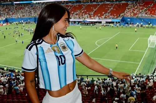 Vợ Messi lên tiếng