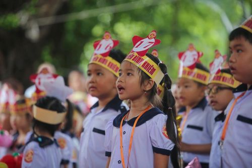 Dự kiến cấm hội phụ huynh thu tiền thay nhà trường