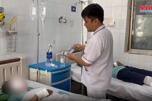Nỗ lực cứu chữa các nạn nhân trong vụ cháy xe khách trên quốc lộ 1