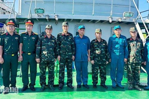 Khảo sát vị trí xây dựng doanh trại Hải đội Dân quân thường trực tỉnh An Giang