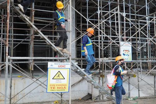 Hà Nội lấy ý kiến nhiều nội dung phân cấp trong lĩnh vực xây dựng, giao thông