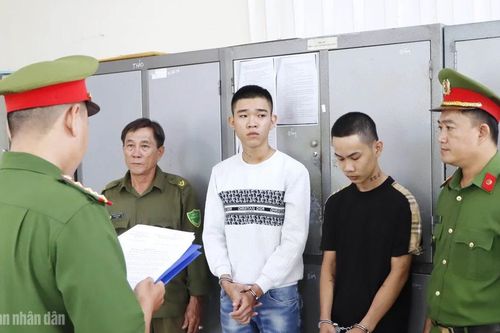 Tranh giành khách, nhóm tài xế xe công nghệ bị khởi tố