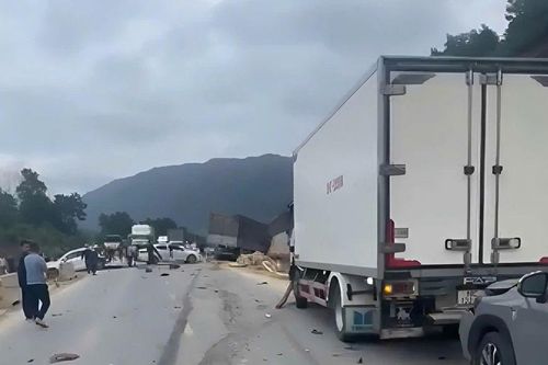 Vụ xe tải tông liên hoàn 9 phương tiện trên cao tốc La Sơn – Hòa Liên: Công an tìm nhân chứng