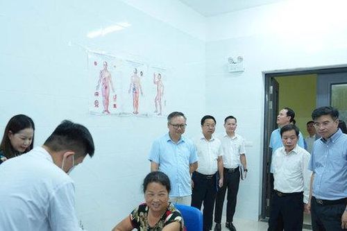 Xã Gia Lâm: Khám sức khỏe định kỳ miễn phí cho người dân