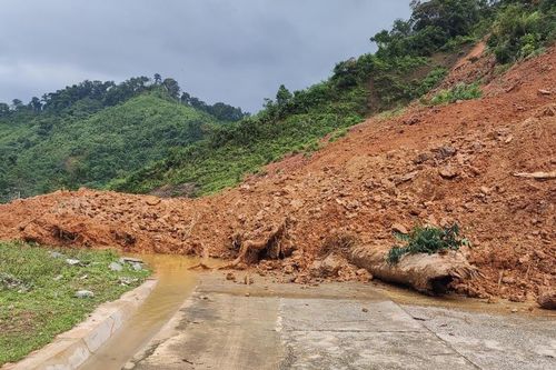 Kết thúc tình huống khẩn cấp thiên tai trên đường Trường Sơn Đông