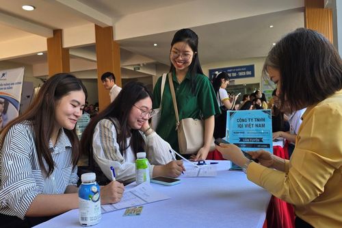 Đà Nẵng đang có hơn 5.500 vị trí việc làm chờ người lao động