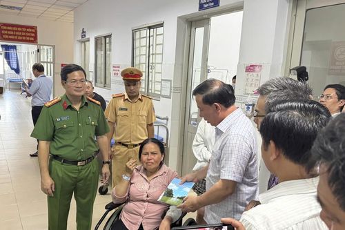 Khởi tố vụ án, tạm giữ hình sự tài xế vụ cháy xe khách làm 7 người tử vong