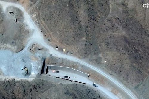 Iran chuyển máy ly tâm và uranium làm giàu đến 'pháo đài ngầm'?