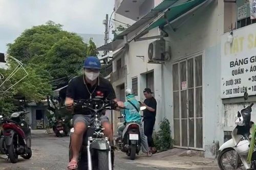Công an mời người điều khiển xe điện '5 không' ở TPHCM đến làm việc