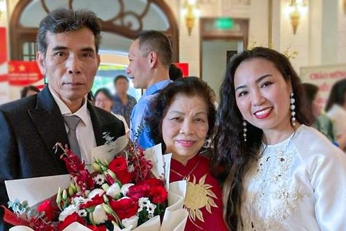 Điều đặc biệt về Phó Giáo sư có 9 học trò là NSND, 30 người là NSƯT