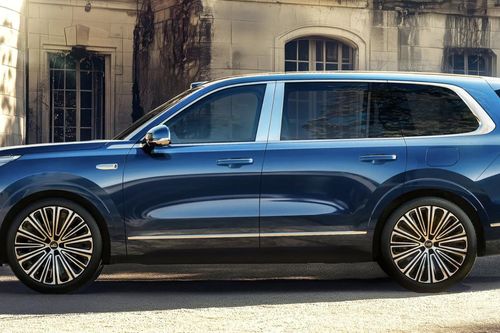 Xe cỡ lớn to nặng gây áp lực lên hạ tầng, Trung Quốc cân nhắc thu phí mới