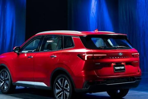 Ford Territory Platinum ra mắt: Nâng tầm tiện nghi và an toàn cho xe gia đình