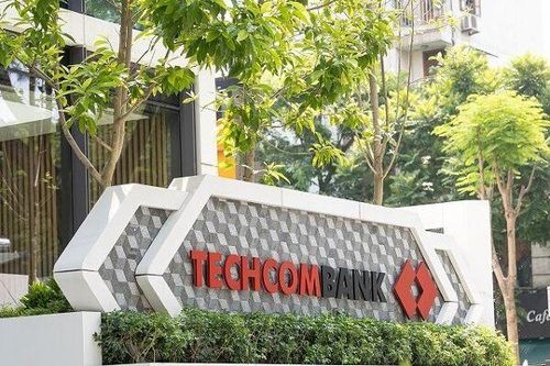 Techcombank báo lãi quý II lập đỉnh mới, tín dụng tăng hơn 10% sau 6 tháng