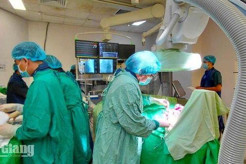 Chuyển đổi số y tế An Giang: Kiến tạo nền y tế thông minh vì dân - Bài 3: Người bệnh ở trung tâm chuyển đổi số