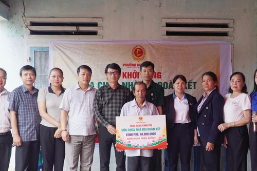 Khởi công sửa chữa 2 nhà ở cho gia đình chính sách tại phường Bàn Thạch