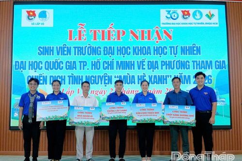 Xã Lấp Vò: Tiếp nhận sinh viên Trường Đại học Khoa học Tự nhiên tham gia Chiến dịch Mùa hè xanh
