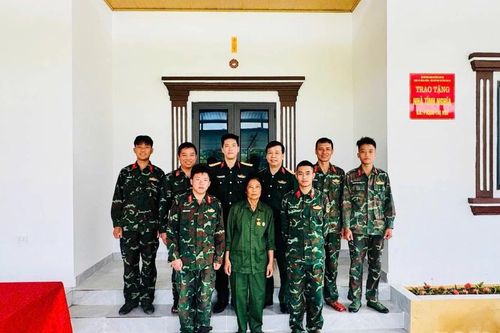 Trao nhà tình nghĩa cho cựu chiến binh có hoàn cảnh khó khăn tại xã Đông Cuông