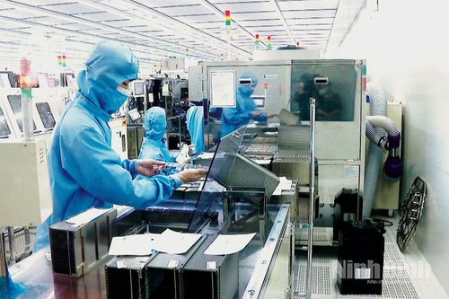 Phát huy vai trò động lực tăng trưởng kinh tế của khu công nghiệp