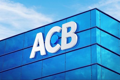 ACB lãi hơn 10.700 tỷ đồng trong nửa đầu năm nhờ NIM cải thiện, tín dụng tăng vượt bình quân ngành