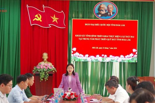 Đoàn ĐBQH tỉnh Đắk Lắk khảo sát việc thực hiện Luật Đất đai tại Trung tâm Phát triển quỹ đất