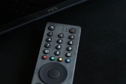 Vì sao hồng ngoại vẫn 'sống' trên điều khiển TV