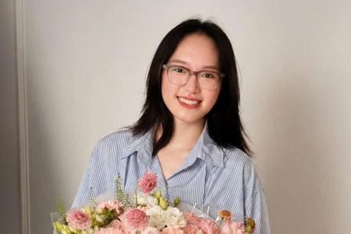 Nữ thủ khoa ngành Kinh tế với GPA 3.87: Đam mê nghiên cứu khoa học, nhiều đêm thức đến sáng để chạy số liệu