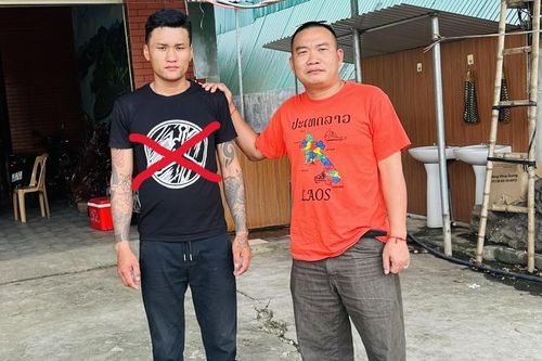 Hai đối tượng truy nã ra đầu thú sau thời gian lẩn trốn