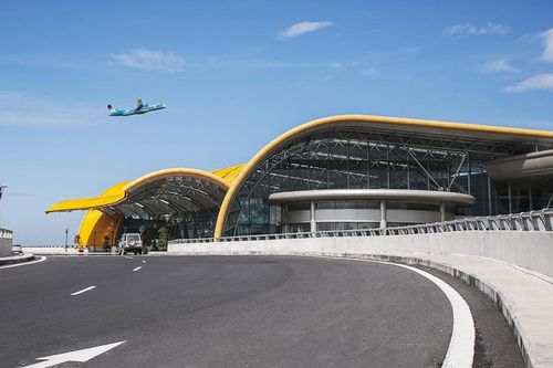 Sân bay Liên Khương bay hiệu chuẩn, sẵn sàng mở cửa trở lại