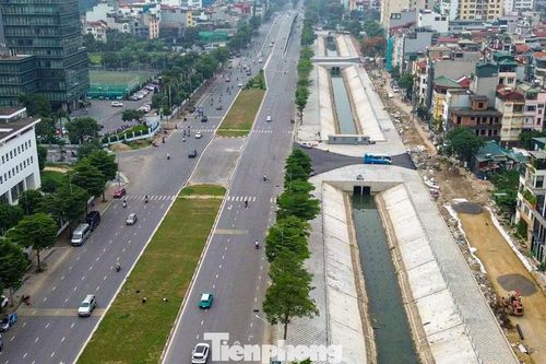 Cận cảnh tuyến đường kết nối Tây Hồ Tây thay đổi sau dự án chống ngập