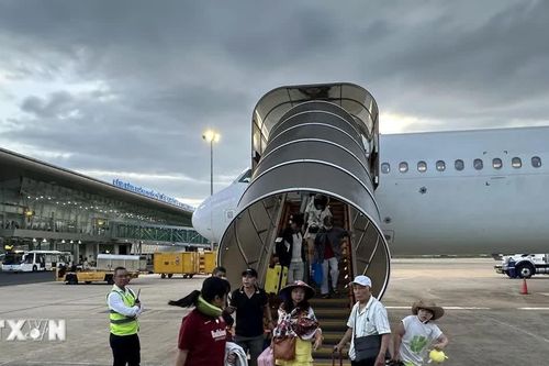 Bắt đầu triển khai đợt bay kiểm tra, chuẩn bị mở cửa trở lại sân bay Liên Khương