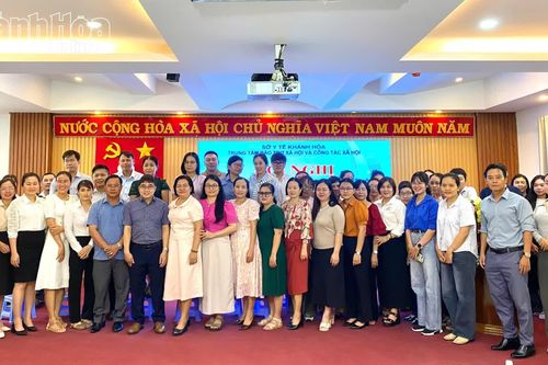 Gần 80 cán bộ, nhân viên được tập huấn nâng cao kiến thức, kỹ năng công tác xã hội