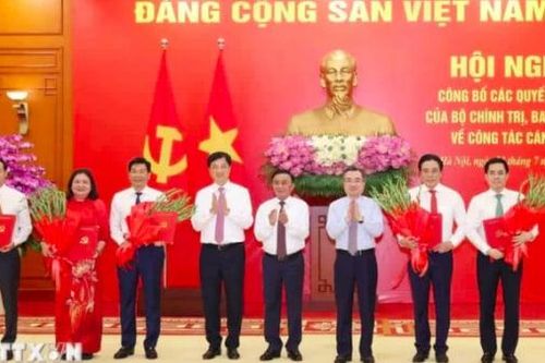 Bộ Chính trị điều động 4 Ủy viên Trung ương giữ chức vụ mới