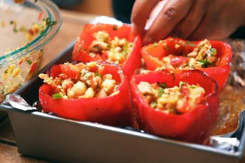 3 món ngon dễ làm với ớt chuông giàu vitamin C tốt cho mắt, ngừa đột quỵ ở người tuổi trung niên