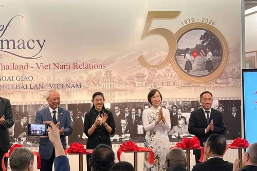 Khai mạc triển lãm ảnh 'Lăng kính Ngoại giao: 50 năm Quan hệ Thái Lan-Việt Nam'