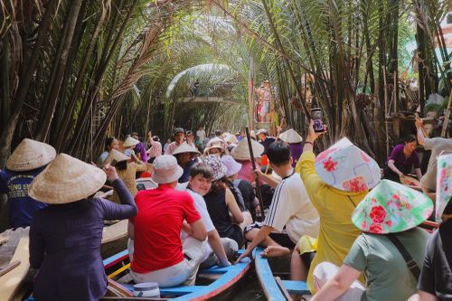 Cồn Thới Sơn kẹt xuồng