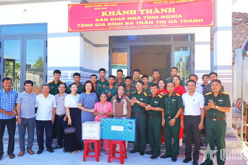 Kho K64 (Binh chủng Hóa học) bàn giao nhà tình nghĩa tại Gia Lai