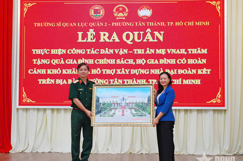 Trường Sĩ quan Lục quân 2 gắn bó nghĩa tình với nhân dân