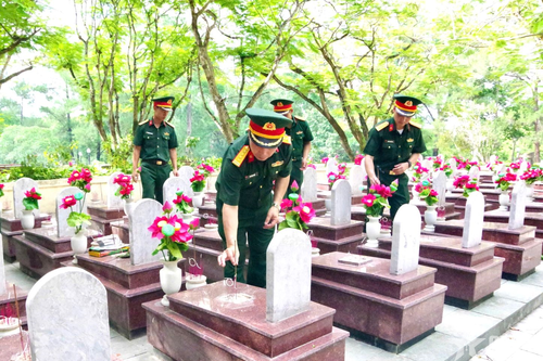 Lữ đoàn 683 tổ chức nhiều hoạt động ''Đền ơn đáp nghĩa''