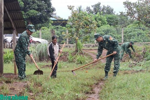 Mỗi tuần giúp một hộ nghèo, lan tỏa nghĩa tình ở biên giới Ia Pnôn