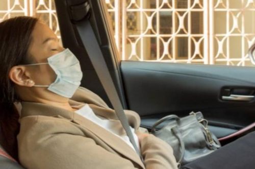 Cảnh báo tài xế: Ngủ trong ô tô bật điều hòa có thể khiến bạn tử vong