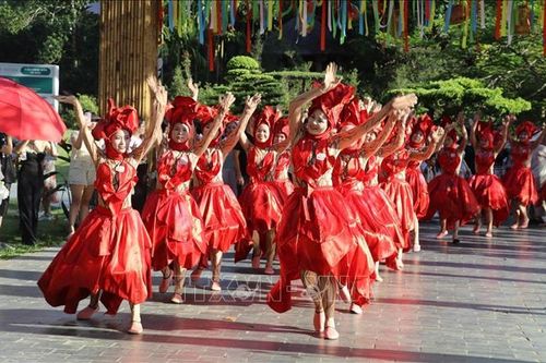 Khi điểm đến không còn 'ngủ đông' sau mùa lễ hội