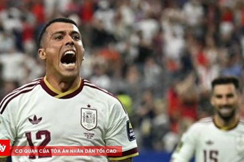 Nhà vô địch Pedro Porro tri ân ông nội bằng món quà ý nghĩa nhất sau World Cup