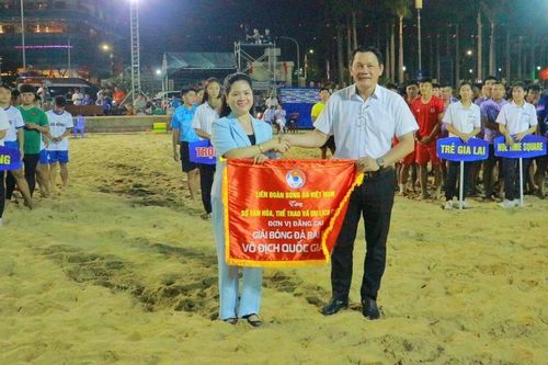 8 đội tranh tài tại Giải bóng đá bãi biển vô địch quốc gia 2026