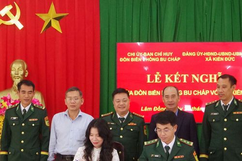 Phối hợp xây dựng thế trận lòng dân vững chắc nơi tuyến đầu Tổ quốc