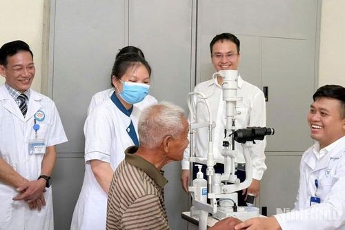 Huy động các nguồn lực chăm lo sức khỏe cho người dân