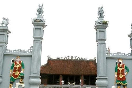 Làng cổ lắng đọng ân tình