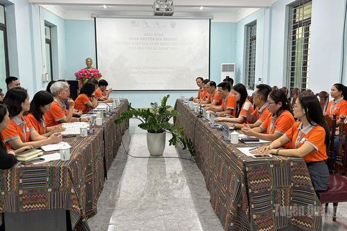 Đoàn chuyên gia UNESCO làm việc về tái đánh giá Công viên địa chất toàn cầu Cao nguyên đá Đồng Văn