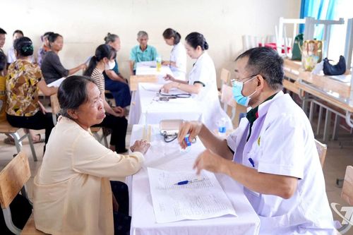 Hơn 3.600 người dân xã Đại Từ được khám sức khỏe miễn phí