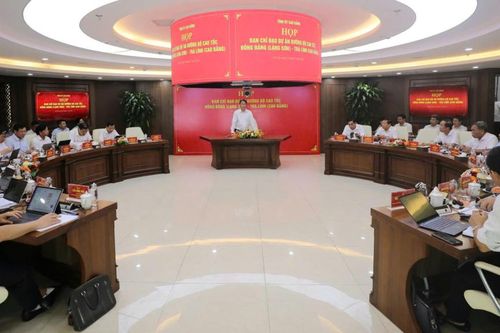 Bí thư Tỉnh ủy, Chủ tịch HĐND tỉnh Phan Thăng An chủ trì họp Ban Chỉ đạo Dự án đường bộ cao tốc Đồng Đăng - Trà Lĩnh